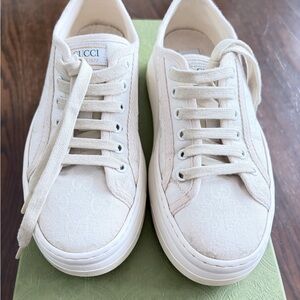 Gucci Platform Sneaker size 37.5